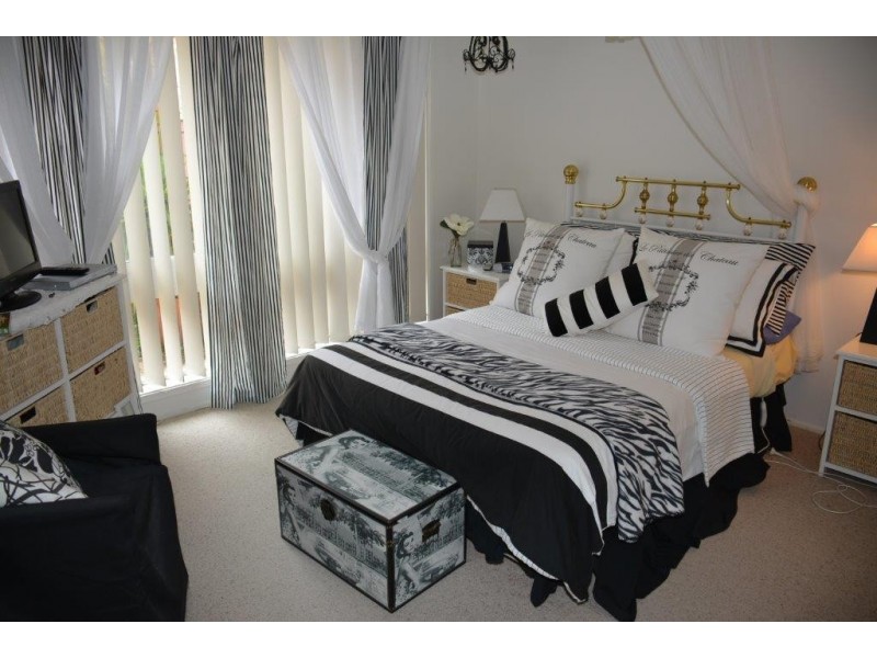 18 Sunset Parade, Chain Valley Bay NSW 2259