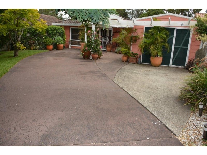 18 Sunset Parade, Chain Valley Bay NSW 2259