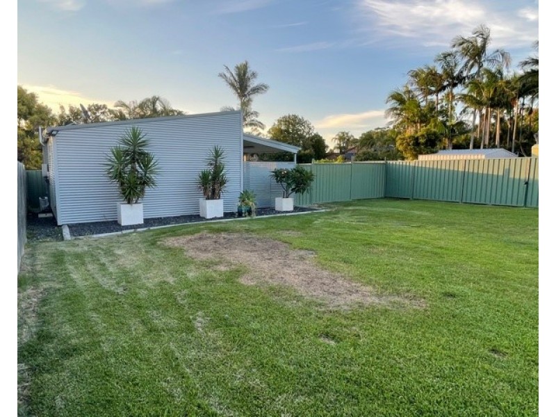 24 Omega Avenue, Summerland Point NSW 2259