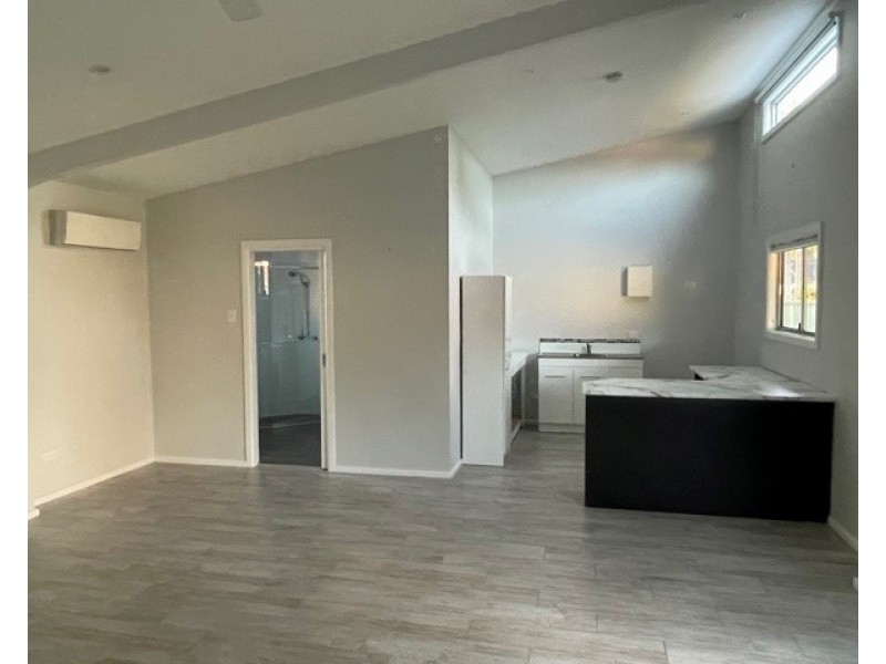 24 Omega Avenue, Summerland Point NSW 2259