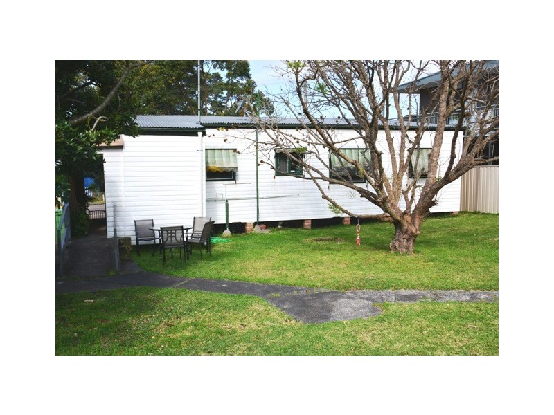 25 Yearnin Street, Gwandalan NSW 2259