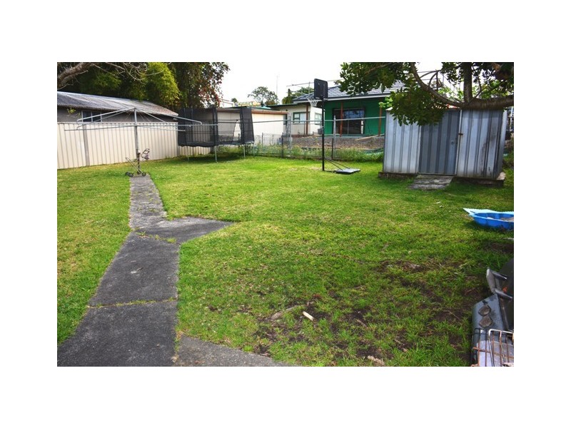 25 Yearnin Street, Gwandalan NSW 2259