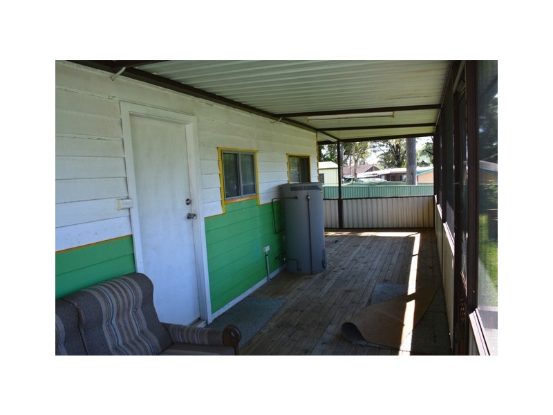 10 Bambara Avenue, Summerland Point NSW 2259