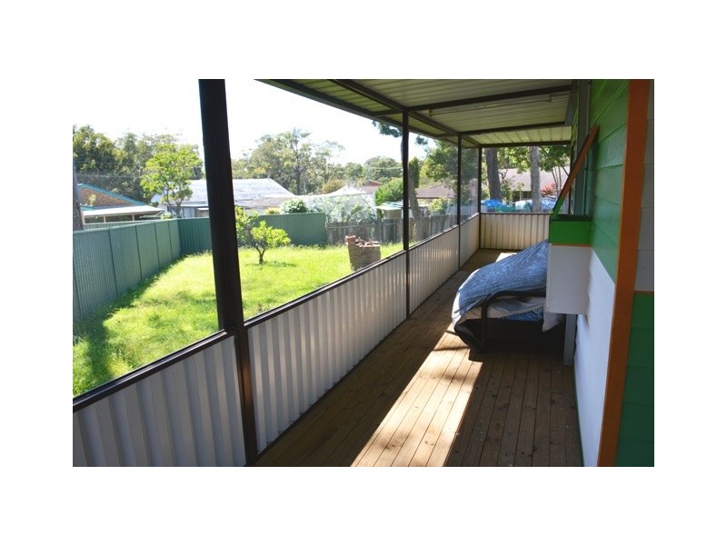 10 Bambara Avenue, Summerland Point NSW 2259