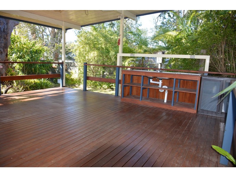 48 Warrina Ave, Summerland Point NSW 2259