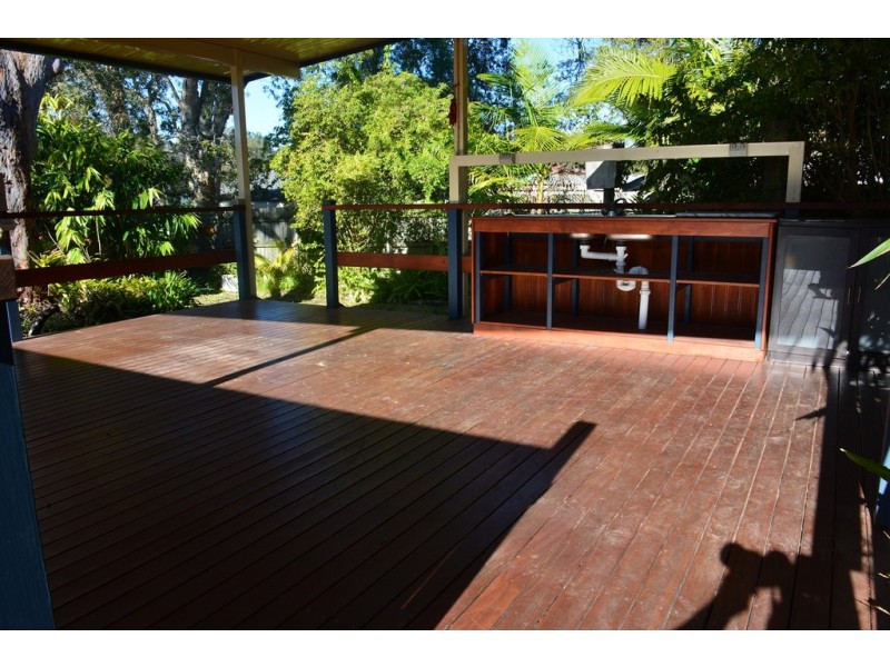 48 Warrina Ave, Summerland Point NSW 2259