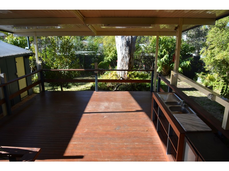 48 Warrina Ave, Summerland Point NSW 2259