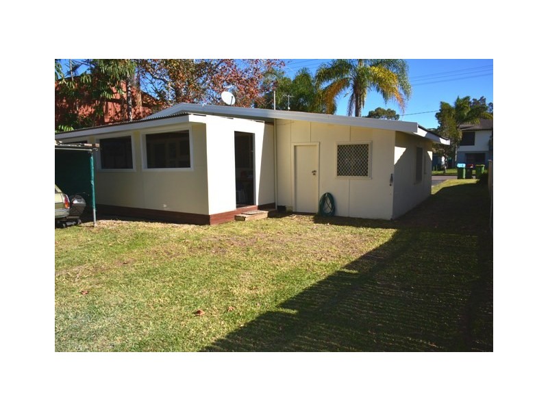 7 Manoa Road, Budgewoi NSW 2262