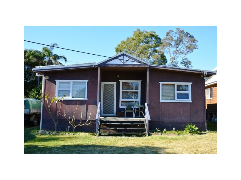 23 Nirringa Road, Summerland Point NSW 2259