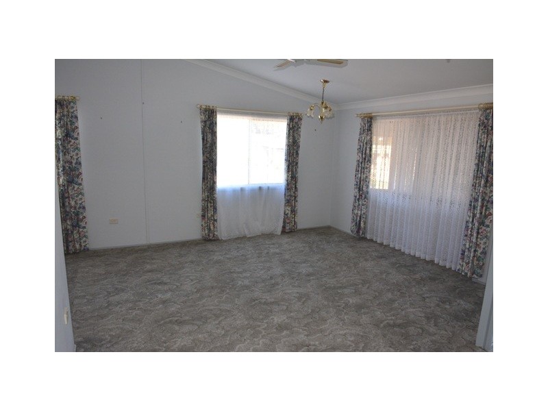 128 West Road, Chain Valley Bay NSW 2259