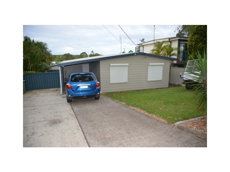 25 Larapinta Road, Gwandalan NSW 2259