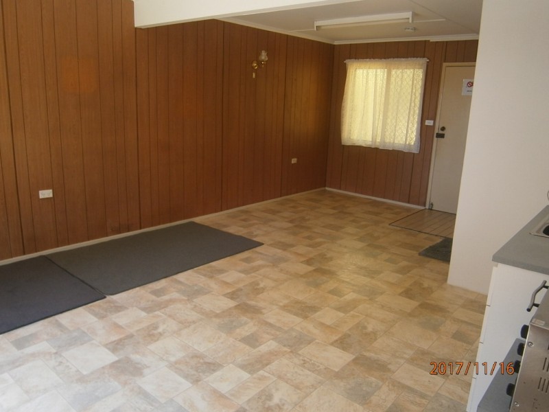 2/61 Natuna Avenue, Budgewoi NSW 2262