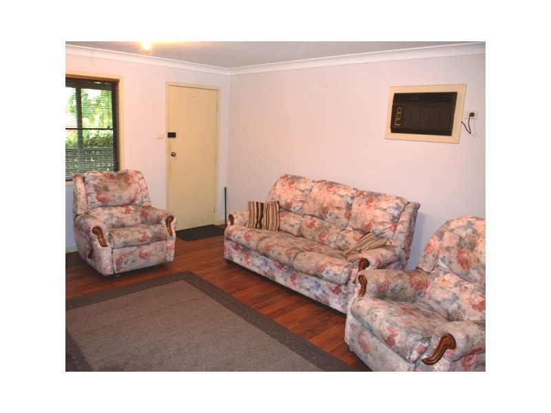 13 Tarwarri Road, Summerland Point NSW 2259