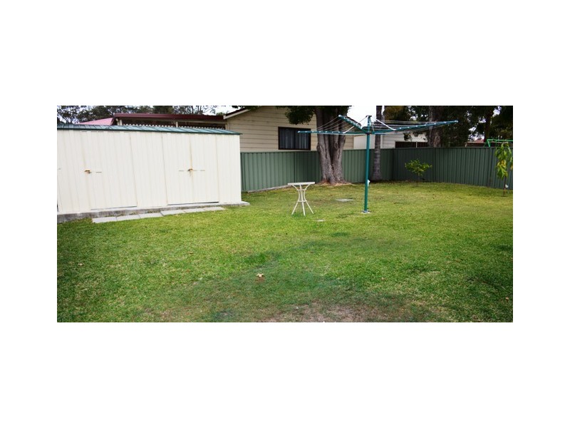 13 Tarwarri Road, Summerland Point NSW 2259