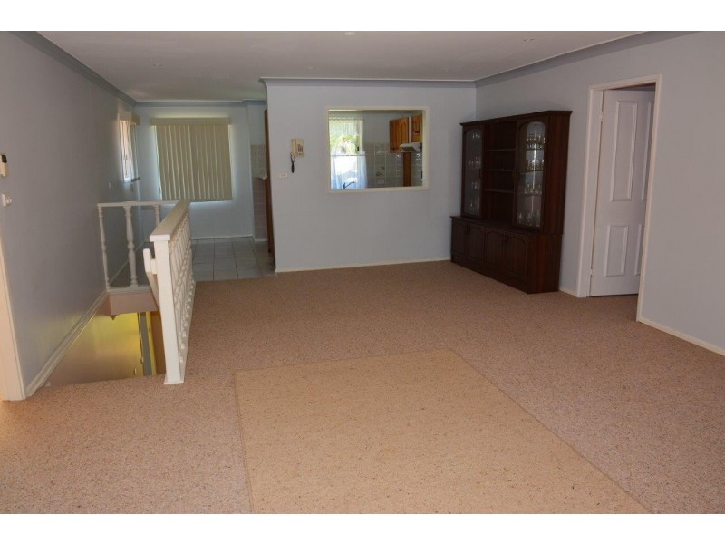 10 Government Road, Summerland Point NSW 2259