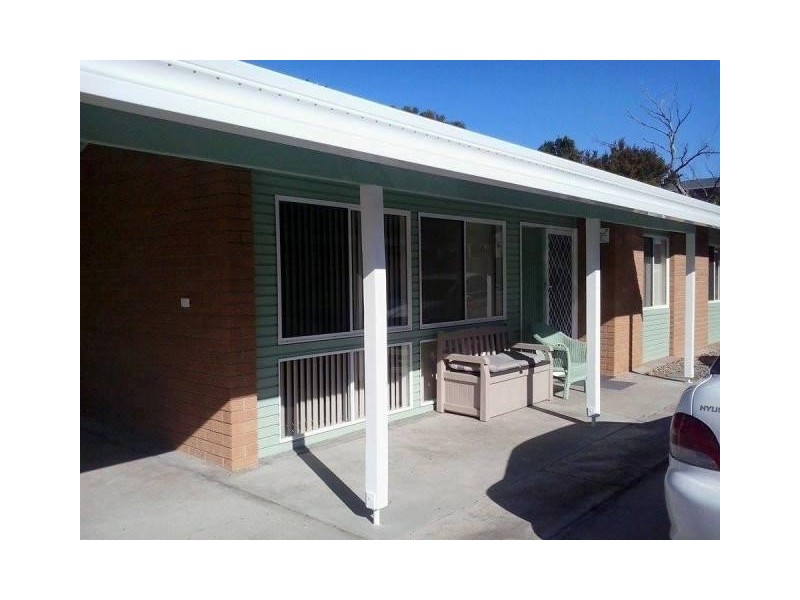 18 Delia Ave, Budgewoi NSW 2262