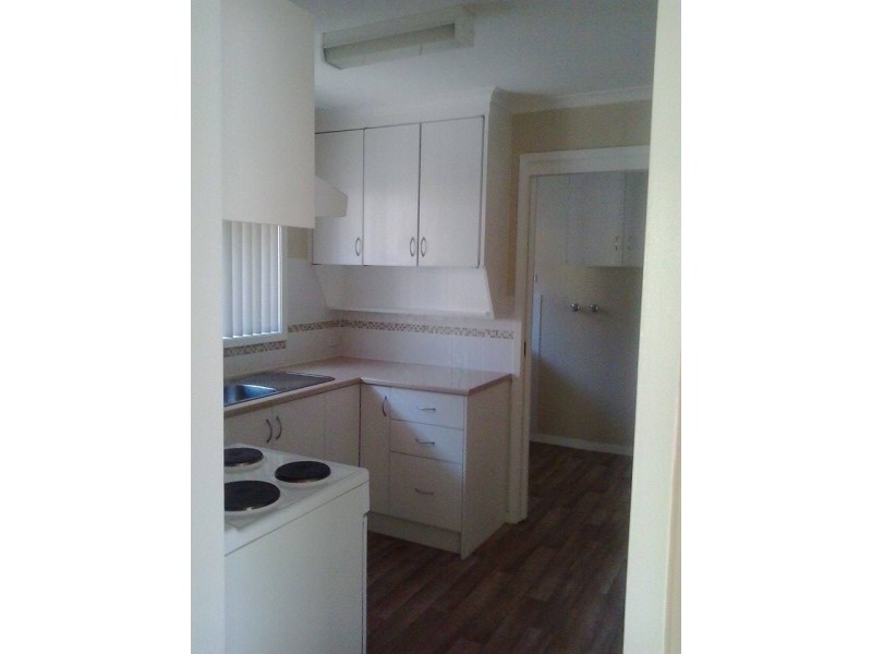 18 Delia Ave, Budgewoi NSW 2262