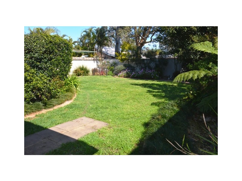 22 Findlay Avenue, Chain Valley Bay NSW 2259