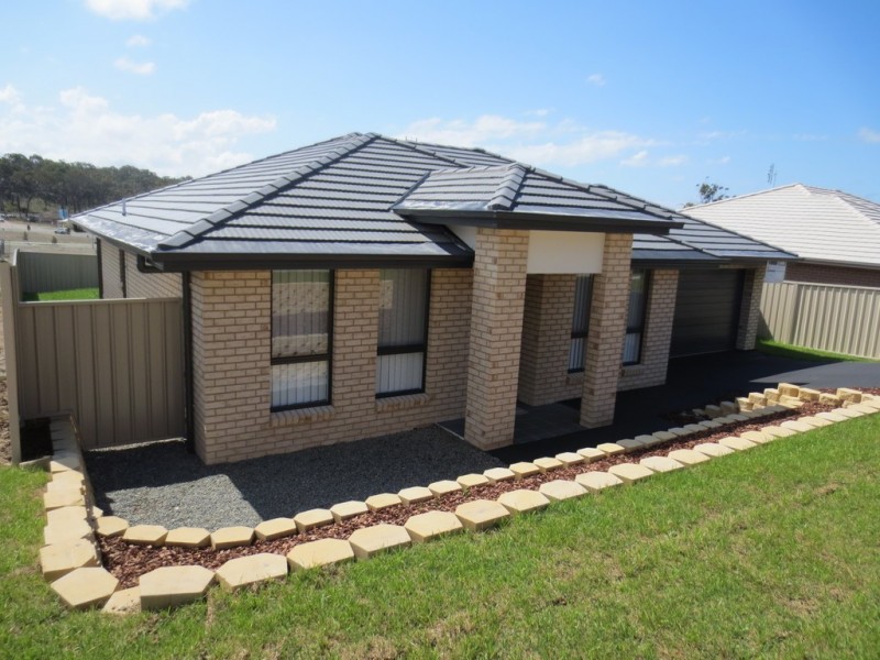 12 Fairwater Drive, Gwandalan NSW 2259