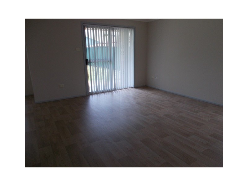 2/30 Ulooloo Rd, Gwandalan NSW 2259