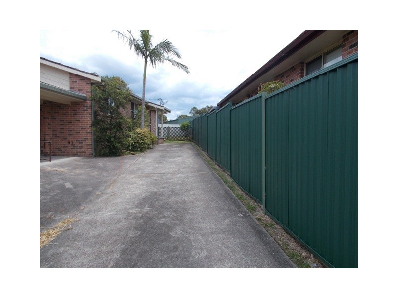 2/30 Ulooloo Rd, Gwandalan NSW 2259