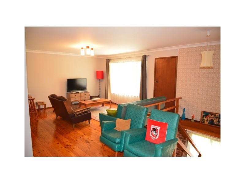 93 Cams Boulevarde, Summerland Point NSW 2259