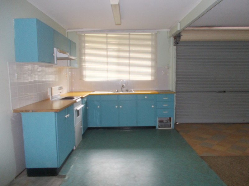 110 Cams Blvd, Summerland Point NSW 2259