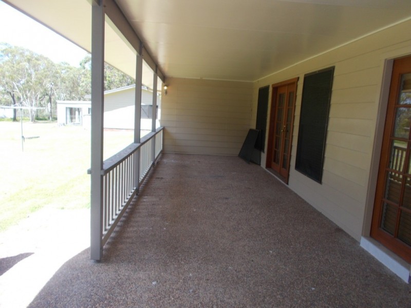 30 summerland Road, Summerland Point NSW 2259