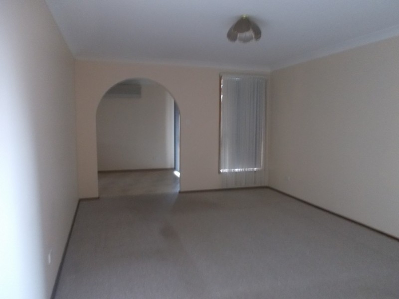 2/7 Anembo Avenue, Summerland Point NSW 2259