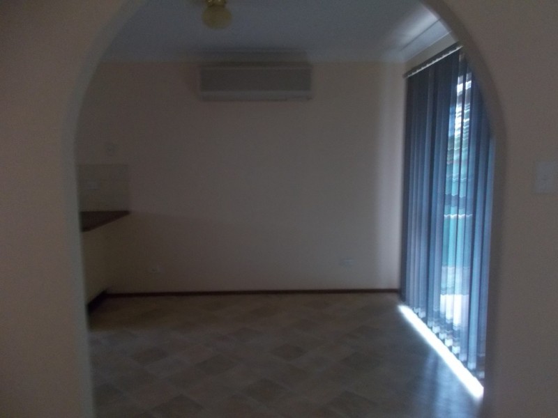 2/7 Anembo Avenue, Summerland Point NSW 2259