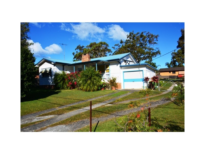 61 Narambi Road, Buff Point NSW 2262