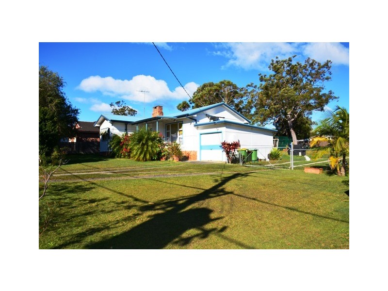 61 Narambi Road, Buff Point NSW 2262
