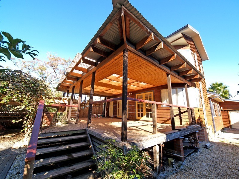 12 McLean Street, Killarney Vale NSW 2261