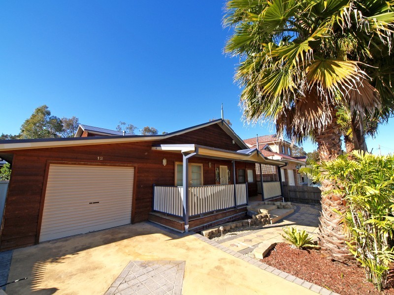 12 McLean Street, Killarney Vale NSW 2261