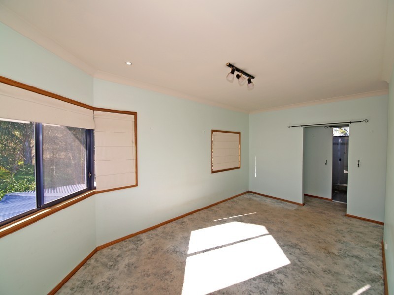 12 McLean Street, Killarney Vale NSW 2261