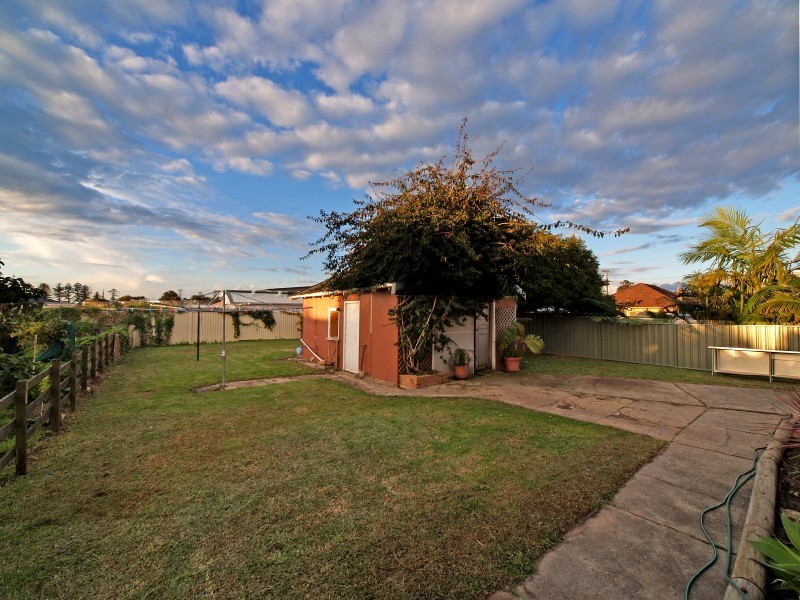 10 Fairview Avenue, The Entrance NSW 2261