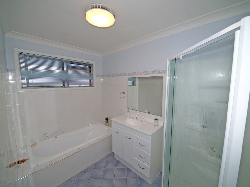 10 Fairview Avenue, The Entrance NSW 2261