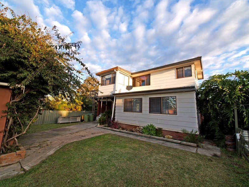 10 Fairview Avenue, The Entrance NSW 2261