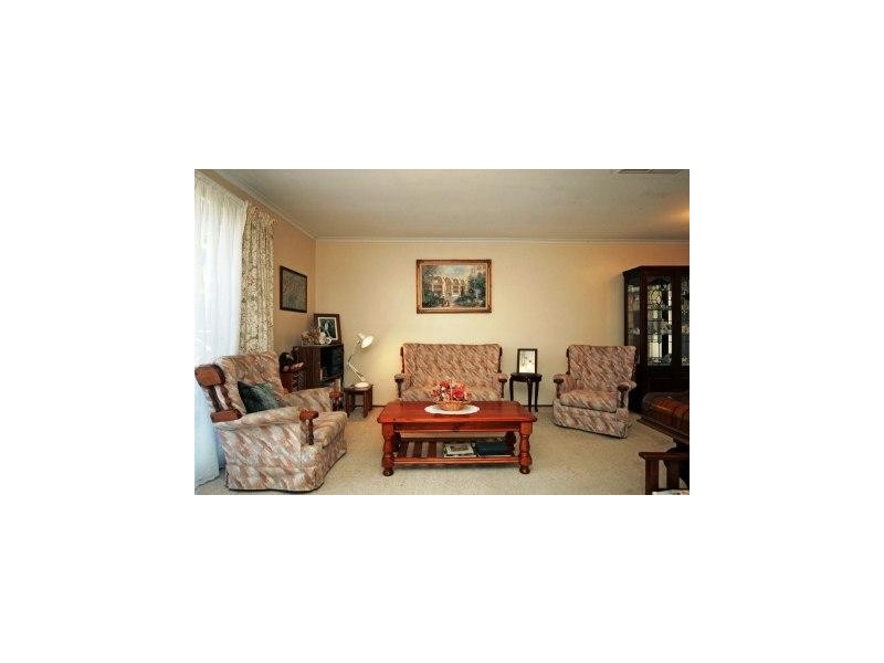 15 Abberton Street, Flagstaff Hill SA 5159