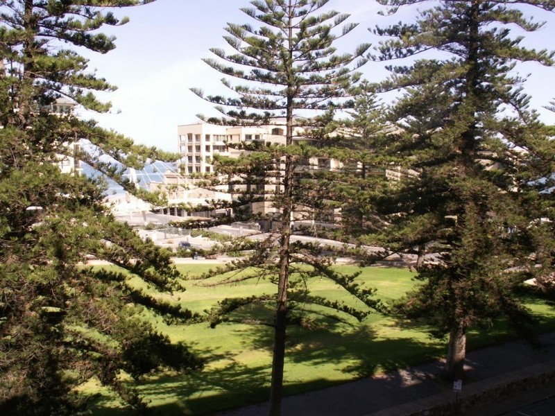 504/25 Colley Terrace, Glenelg SA 5045