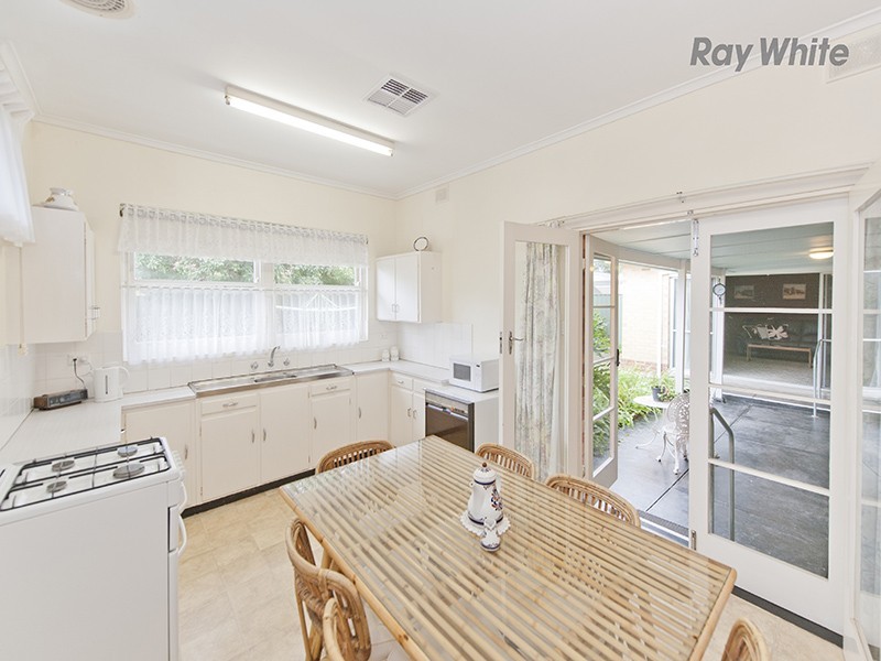 37 Pine Avenue, Warradale SA 5046