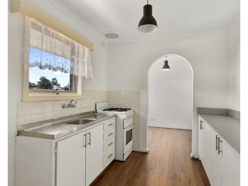 21 Fabian Crescent, Morphett Vale SA 5162