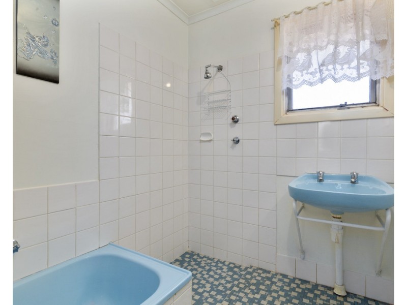 21 Fabian Crescent, Morphett Vale SA 5162