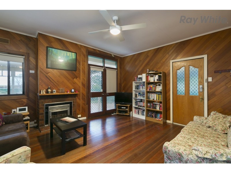 18 Limbert Avenue, Seacombe Gardens SA 5047