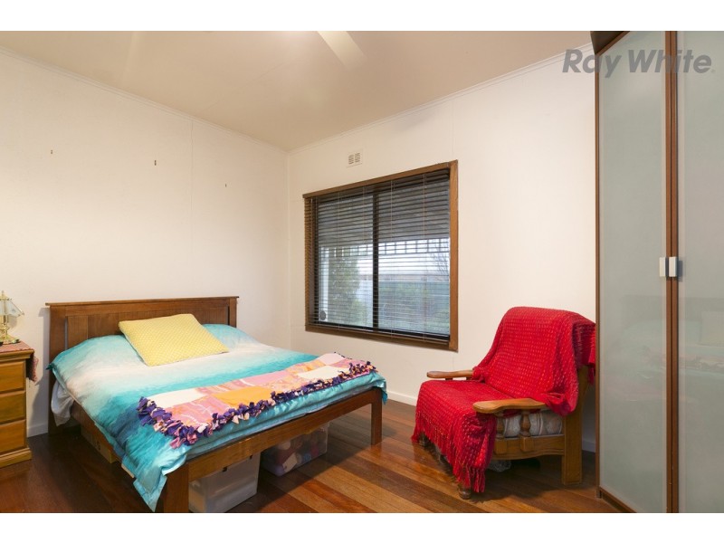 18 Limbert Avenue, Seacombe Gardens SA 5047