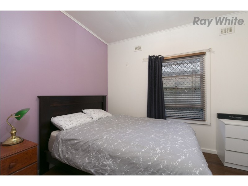 18 Limbert Avenue, Seacombe Gardens SA 5047