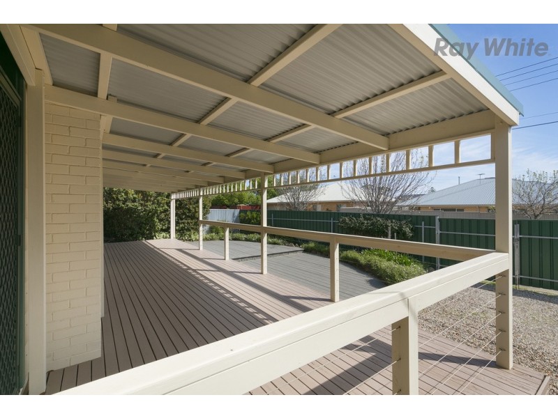 18 Limbert Avenue, Seacombe Gardens SA 5047