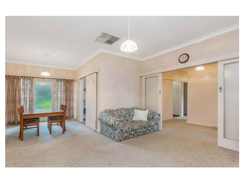 11 Fairmont Ave, Black Forest SA 5035