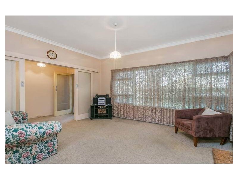 11 Fairmont Ave, Black Forest SA 5035