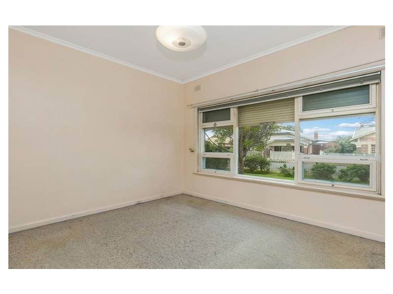 11 Fairmont Ave, Black Forest SA 5035